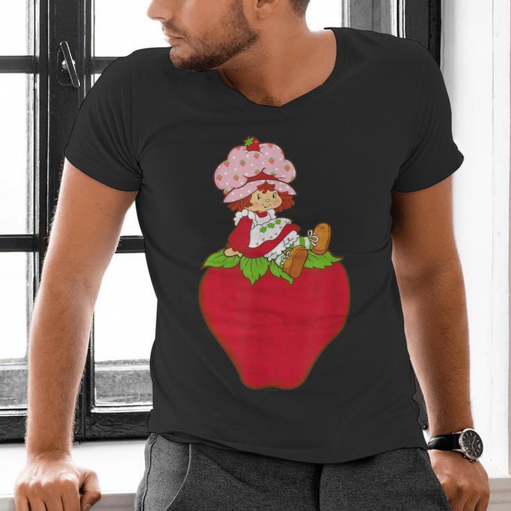 Strawberry Shortcake Sitting On Strawberry Retro Nostalgia Men's V-Neck T-Shirt