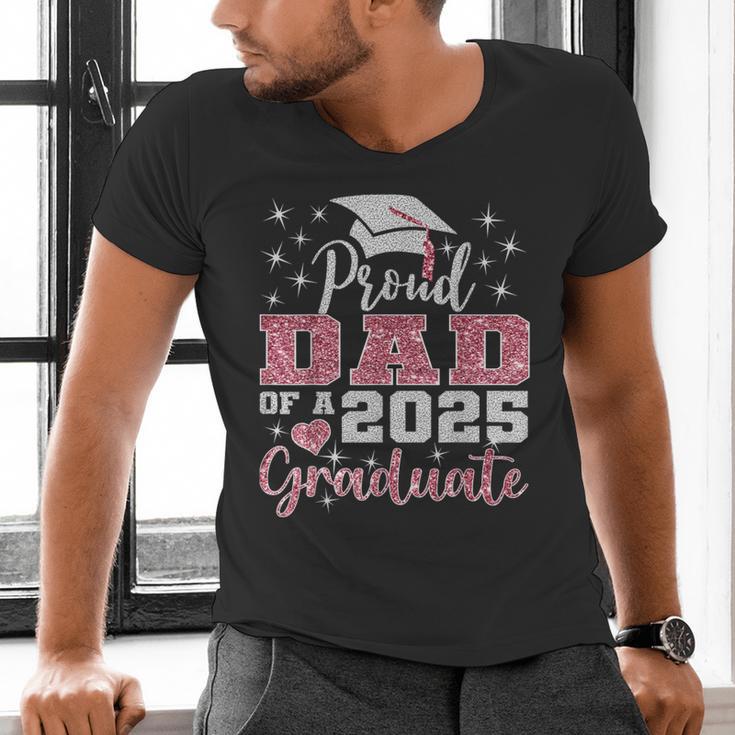 Super Proud Dad Of 2025 Graduate Senior Graduation Family Men's V-Neck T-Shirt