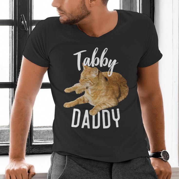 Tabby Daddy Cat Lover Saying Graphic Men's V-Neck T-Shirt