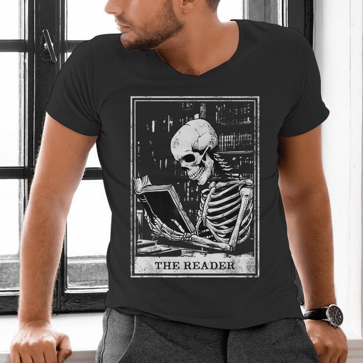 Tarot Card Shirt The Reader Tarot Skeleton Reading Book Men's V-Neck T-Shirt