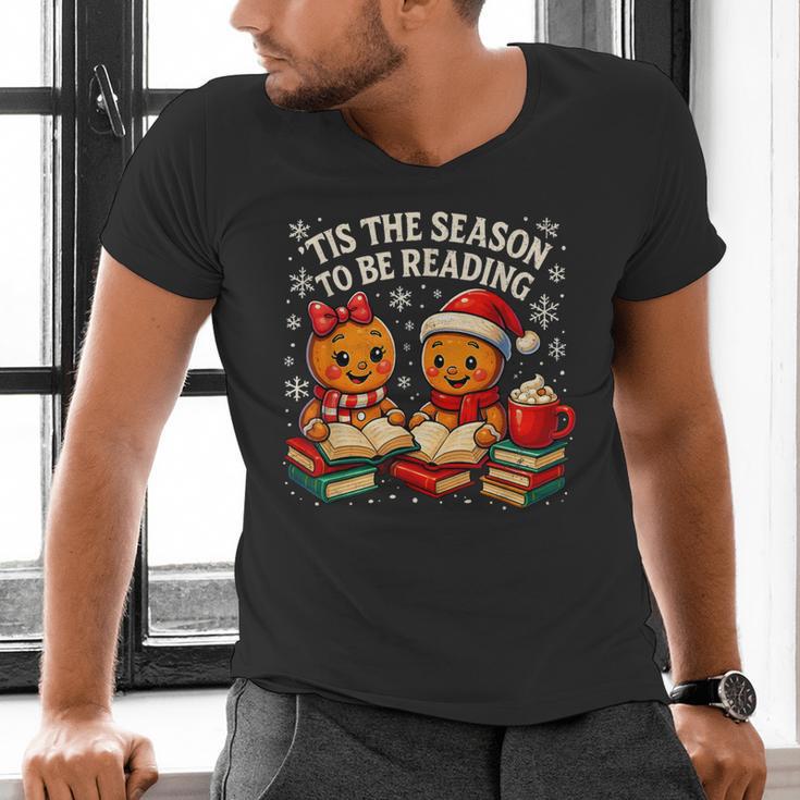 ’Tis The Season To Be Reading Book Lover Men's V-Neck T-Shirt