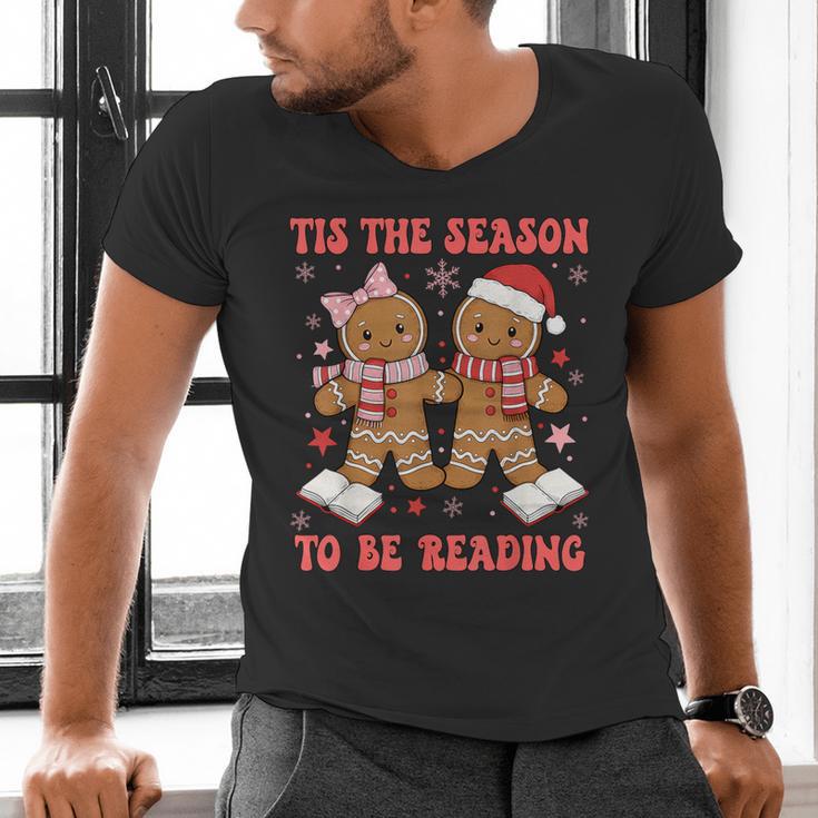Tis The Season Reading Christmas Shirt Book Lovers Teacher Men's V-Neck T-Shirt