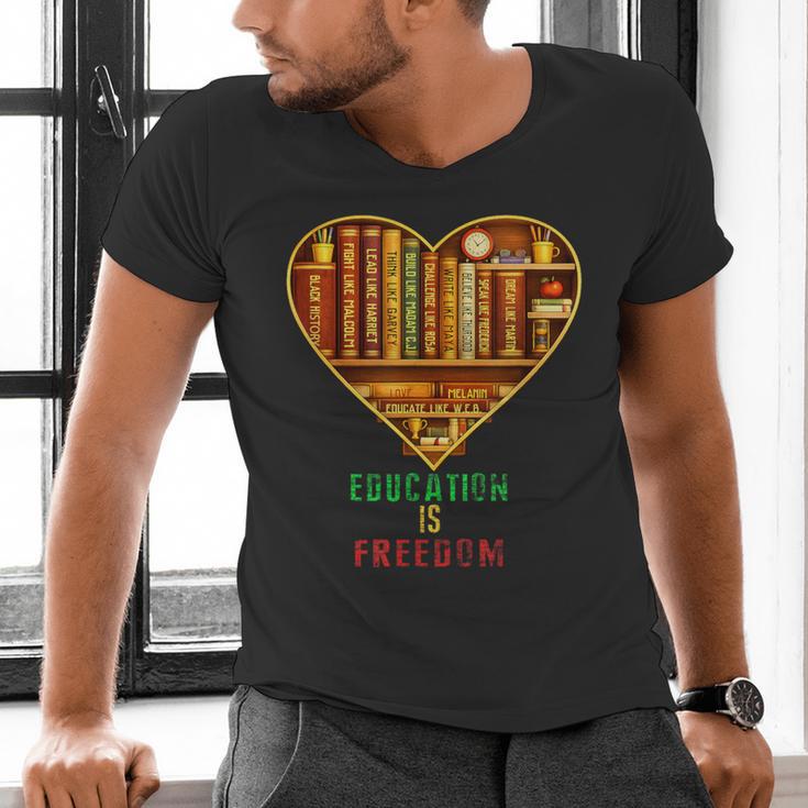 History Education Is Freedom Books Black History Heart Men's V-Neck T-Shirt