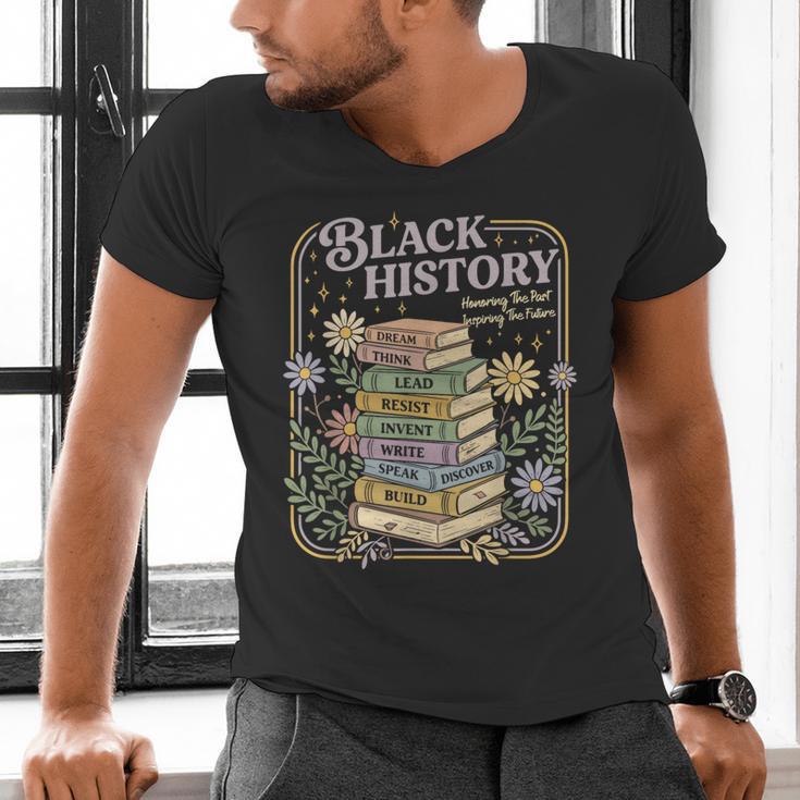 History Month Books Retro Black African Teacher Women Men's V-Neck T-Shirt