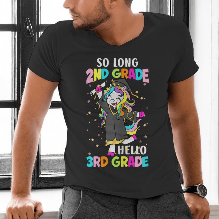 Unicorn So Long 2nd Grade Hello 3rd Grade Graduation Men's V-Neck T-Shirt