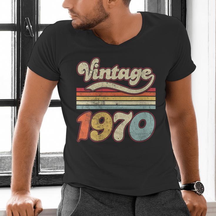 Vintage 1970 Birthday Retro Style 70's Born Nostalgia Outfit Men's V-Neck T-Shirt