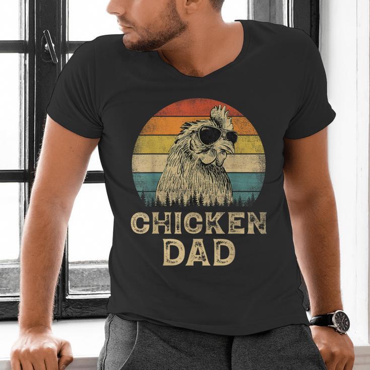 Vintage Chicken Dad Chicken Lovers Daddy Father's Day Men's V-Neck T-Shirt Vintage Chicken Dad Chicken Lovers Daddy Father's Day Men's V-Neck T-Shirt