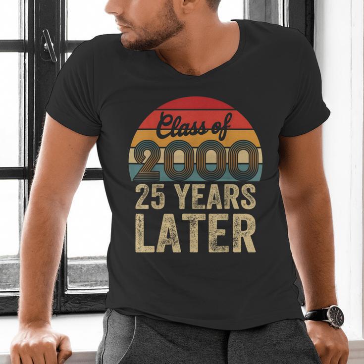 Vintage Class Of 2000 25 Years Later Reunion 25th Graduation Men's V-Neck T-Shirt