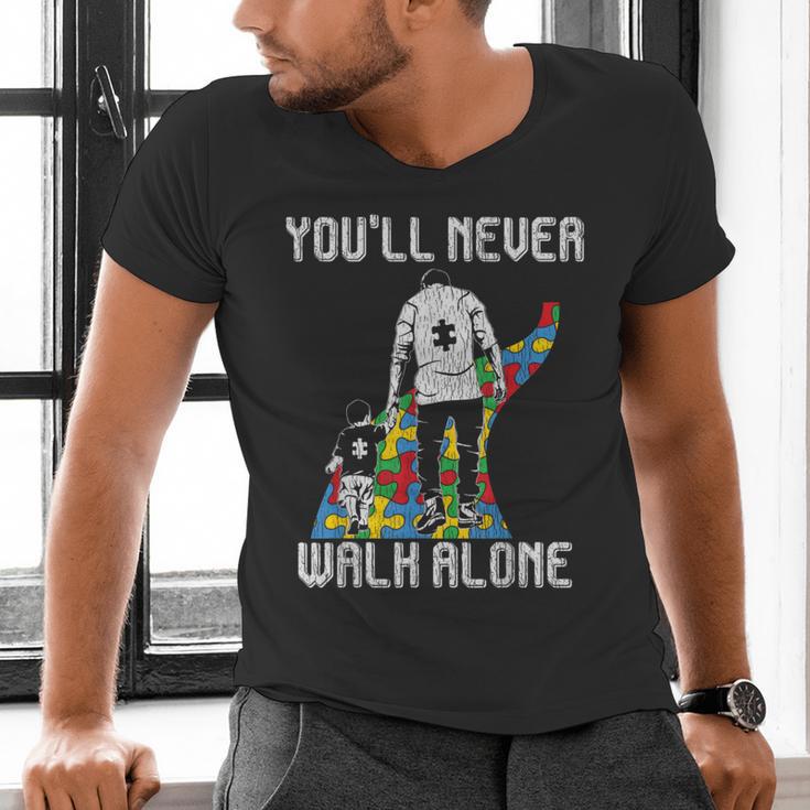Vintage Father Son Family Autistic Kids Autism Awareness Dad Men's V-Neck T-Shirt