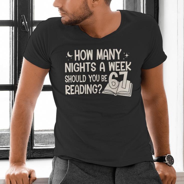 Vintage How Many Nights Reading 67 Meme Book Lover Teacher Men's V-Neck T-Shirt