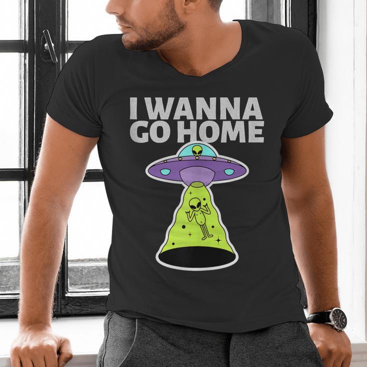 I Wanna Go Home Introvert UFO UAP Flying Saucer Trippy Alien Men's V-Neck T-Shirt I Wanna Go Home Introvert UFO UAP Flying Saucer Trippy Alien Men's V-Neck T-Shirt