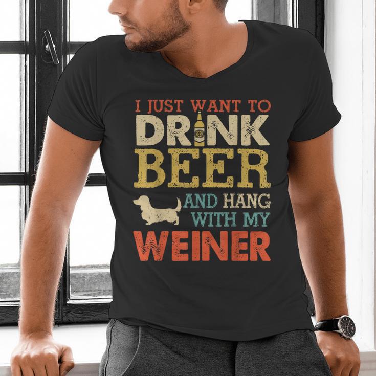 Weiner Dachshund Dad Drink Beer Hang With Dog Vintage Men's V-Neck T-Shirt