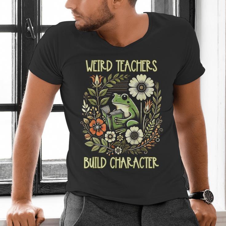 Weird Teachers Build Character Frog Reading Book Librarian Men's V-Neck T-Shirt
