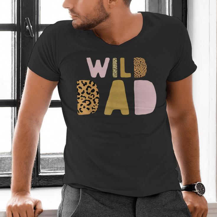 Wild Wild Dad Two Wild Birthday Outfit Zoo Birthday Animal Men's V-Neck T-Shirt
