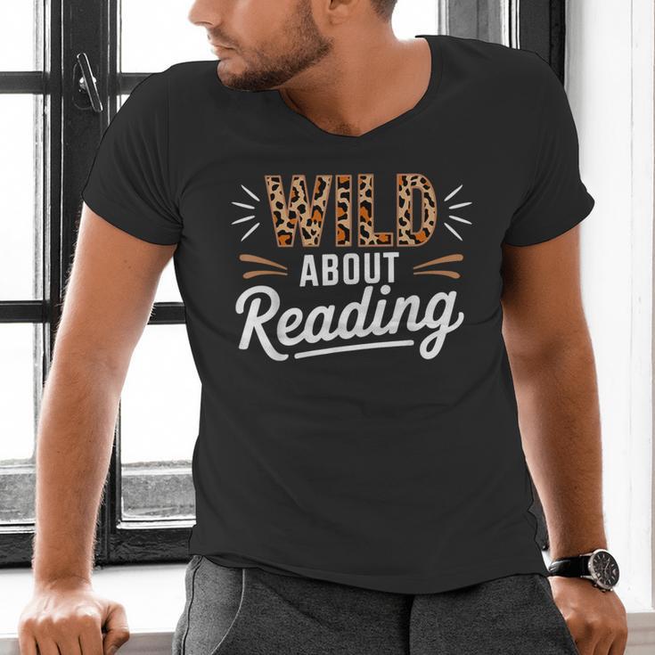 Wild About Reading Books Reader Lover Bookworm Leopard Print Men's V-Neck T-Shirt Wild About Reading Books Reader Lover Bookworm Leopard Print Men's V-Neck T-Shirt
