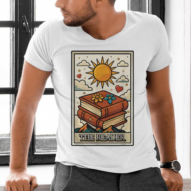 Book Reading Tarot Card The Reader Men's V-Neck T-Shirt Book Reading Tarot Card The Reader Men's V-Neck T-Shirt