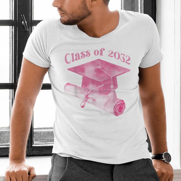 Class Of 2032 Senior 2032 Back To School 2032 Graduation Cap Men's V-Neck T-Shirt