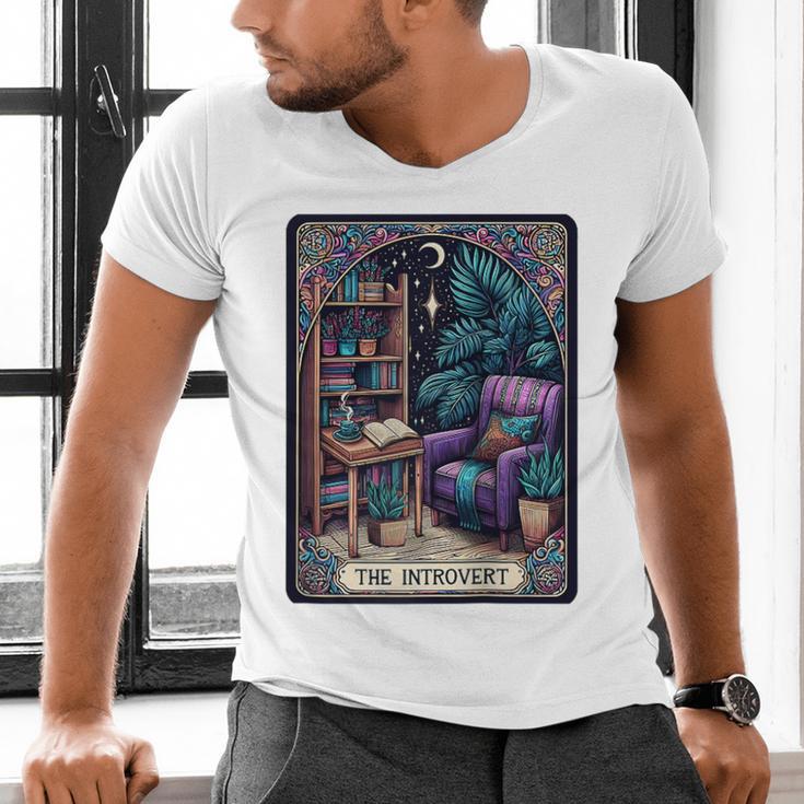 Color Graphic The Introvert Tarot Card Raglan Baseball Tee Men's V-Neck T-Shirt