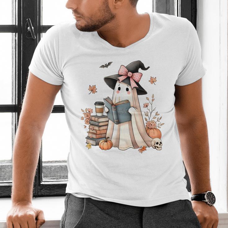 Cute Ghost Reading Book Librarian Book Lover Men's V-Neck T-Shirt