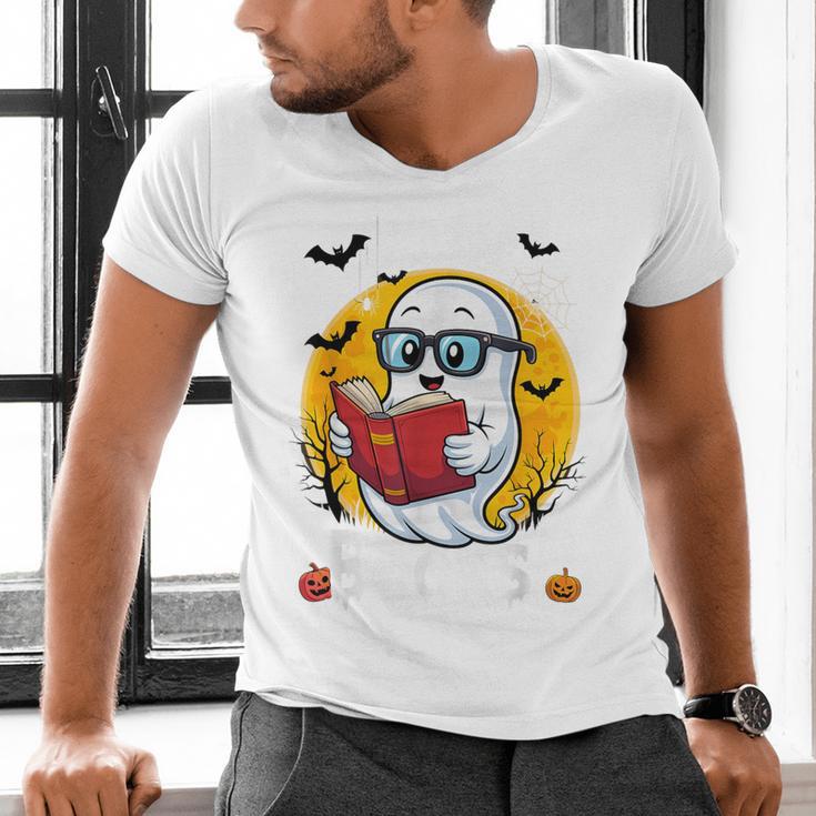 Cute Ghost Reading Book Retro Halloween Librarian Men's V-Neck T-Shirt