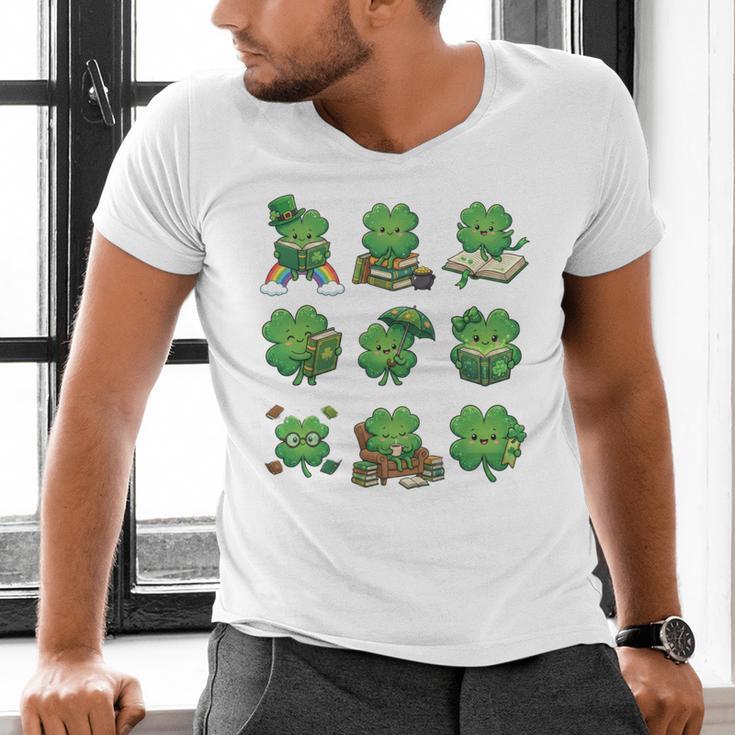 Cute Shamrock Reading St Patricks Day Teacher Book Lovers Men's V-Neck T-Shirt
