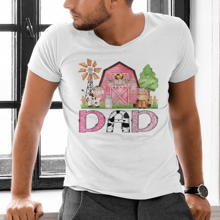 Dad Pink Farm Animal Birthday Kids Matching Family Men's V-Neck T-Shirt