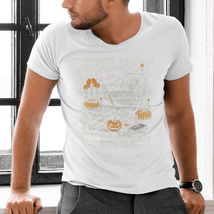 Dead Set On Reading Skeleton Halloween Book Lover Men's V-Neck T-Shirt Dead Set On Reading Skeleton Halloween Book Lover Men's V-Neck T-Shirt