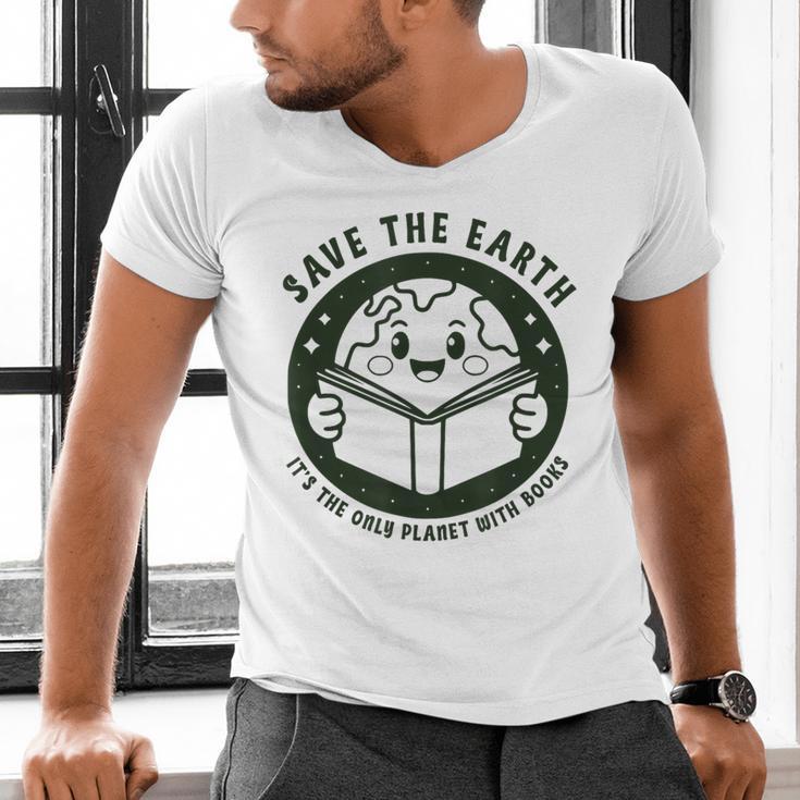 Earth Day 2025 Save Earth It´s Only Planet With Books Reader Men's V-Neck T-Shirt