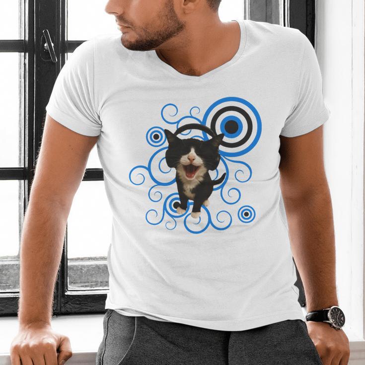 Frutiger Aero Cat Meme Headphone Kitty Cat Lover Men's V-Neck T-Shirt