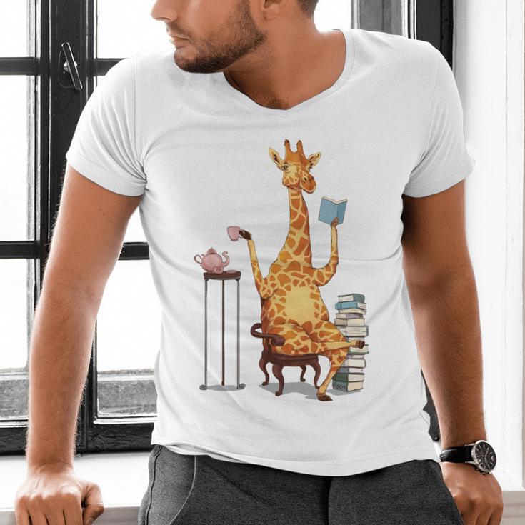 Giraffe Reading Tea Books Coffee Book Lover Graphic Men's V-Neck T-Shirt