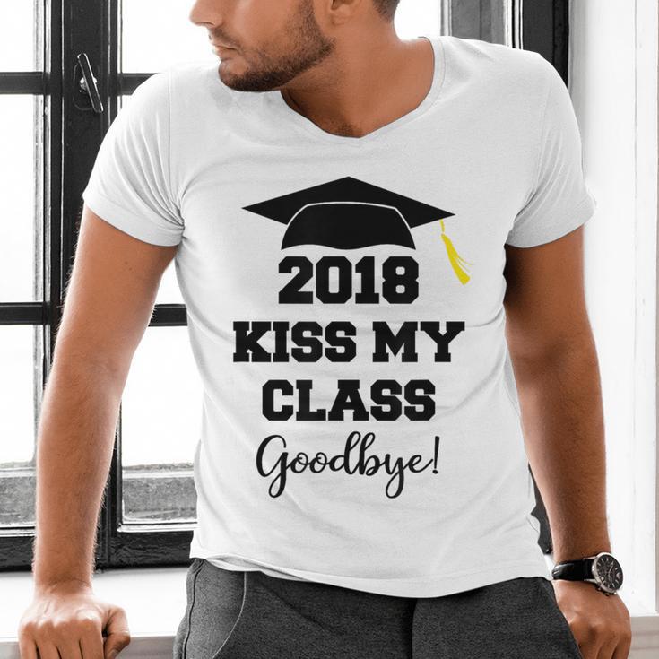 GraduationShirt Kiss My Class 2018 Goodbye Men's V-Neck T-Shirt