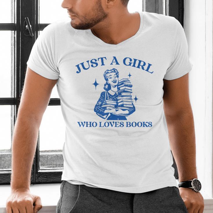 Just a Girl Who Loves Books Book Lover Bookish Men's V-Neck T-Shirt