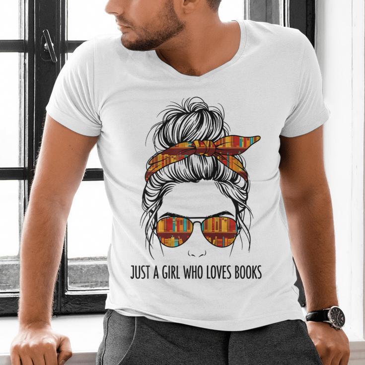 Just a Girl Who Loves Books Pajamas Shirt Reading Book Lover Men's V-Neck T-Shirt