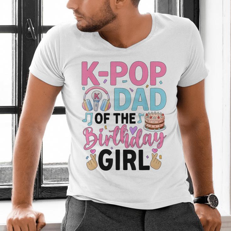 K-Pop Dad Of The Birthday Girl K Pop Birthday Party Men's V-Neck T-Shirt