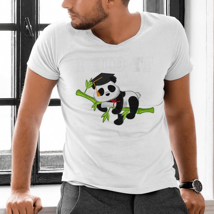 I Did It Kawaii Panda With Graduation Cap Diploma Men's V-Neck T-Shirt