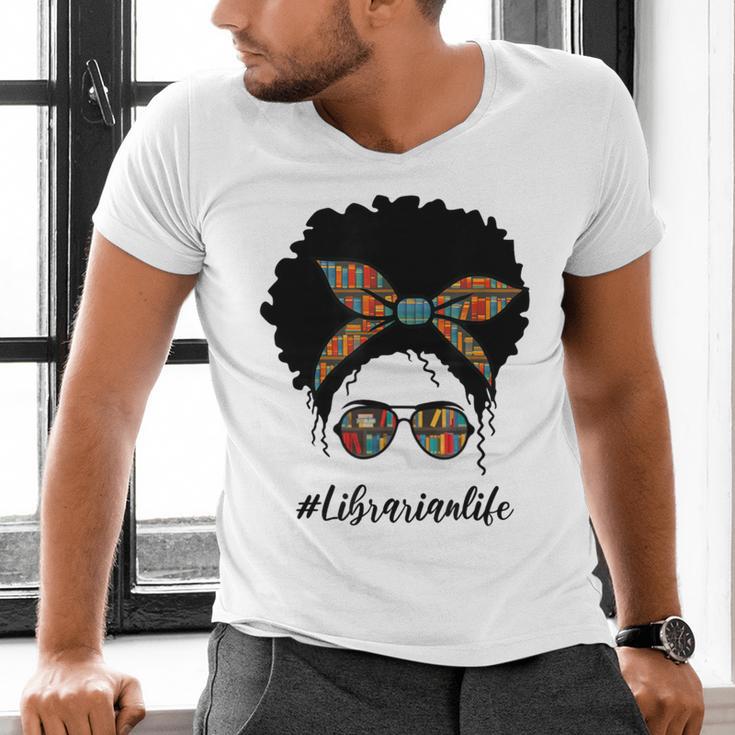 Librarian Teacher Messy Bun Life Book Library Back To School Men's V-Neck T-Shirt