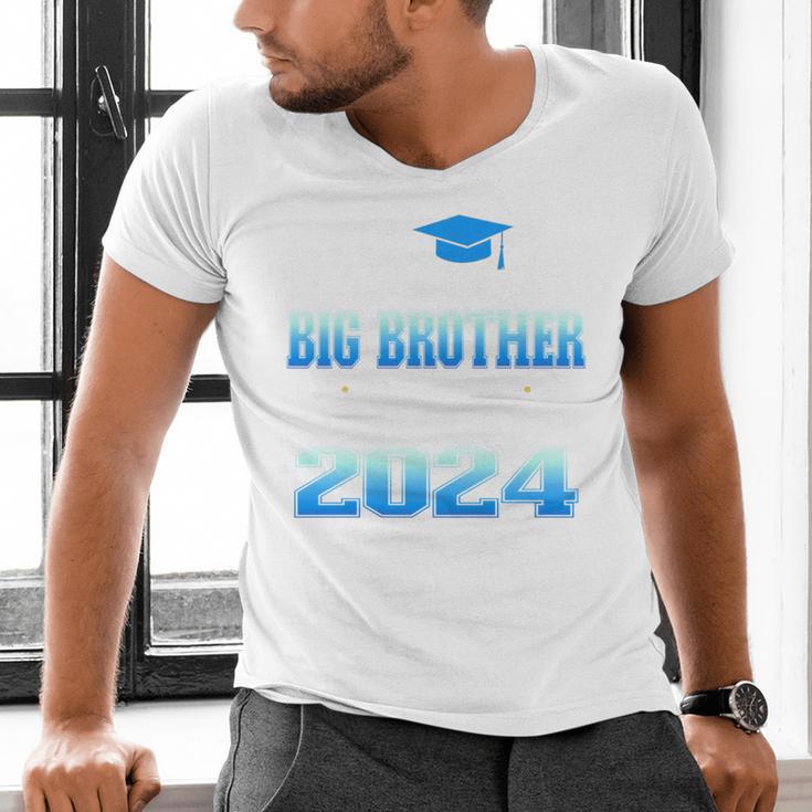 Proud Big Brother Of 5th Grade Graduate 2024 Graduation Men's V-Neck T-Shirt