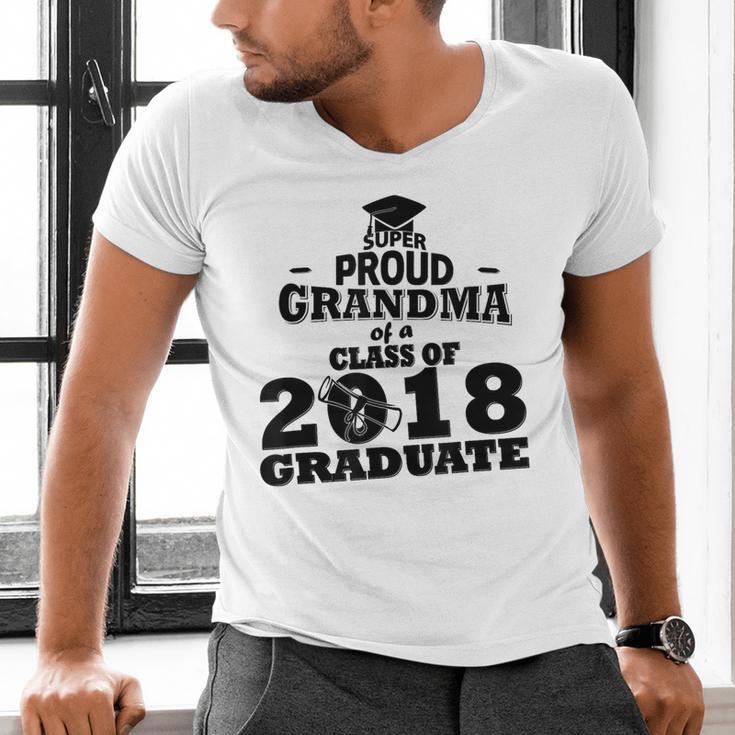Proud Grandma Of A Class Of 2018 Tee Graduate Graduation Z1 Men's V-Neck T-Shirt
