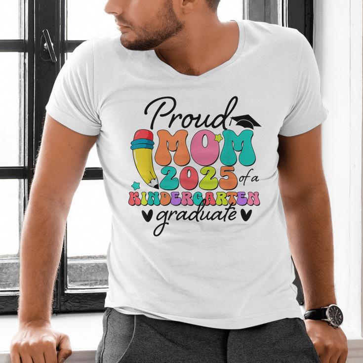 Proud Mom Class Of 2025 Kindergarten Graduate Graduation Men's V-Neck T-Shirt