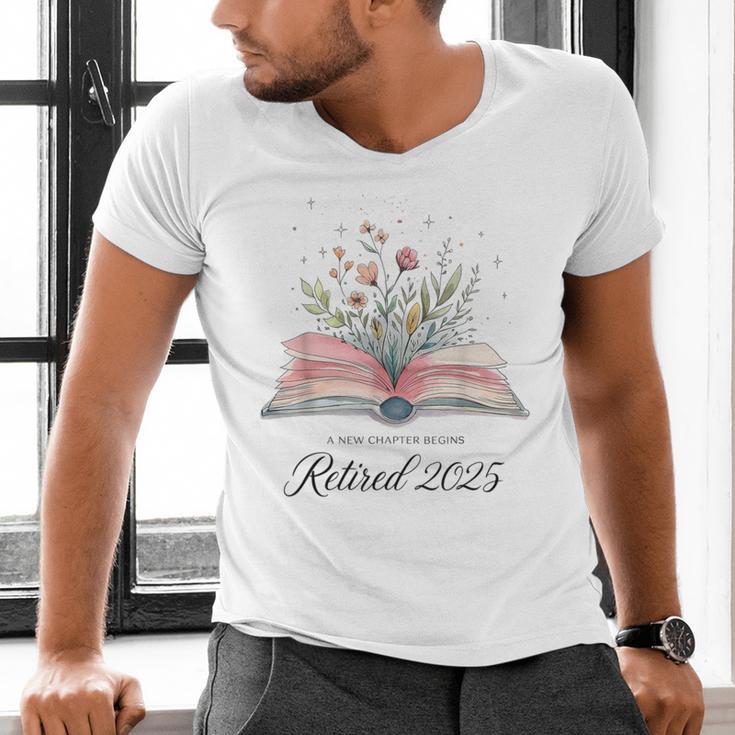 Quote New Chapter Begins Retired 2025 Floral Open Book Men's V-Neck T-Shirt Quote New Chapter Begins Retired 2025 Floral Open Book Men's V-Neck T-Shirt