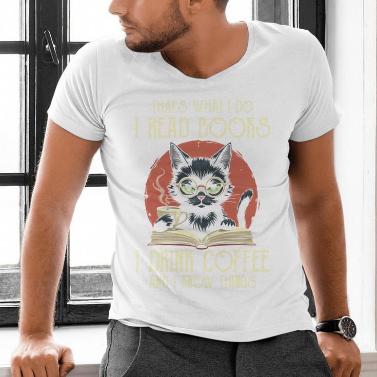i Read Books And i Know Things Cat Reading Cat Coffee Books Men's V-Neck T-Shirt i Read Books And i Know Things Cat Reading Cat Coffee Books Men's V-Neck T-Shirt