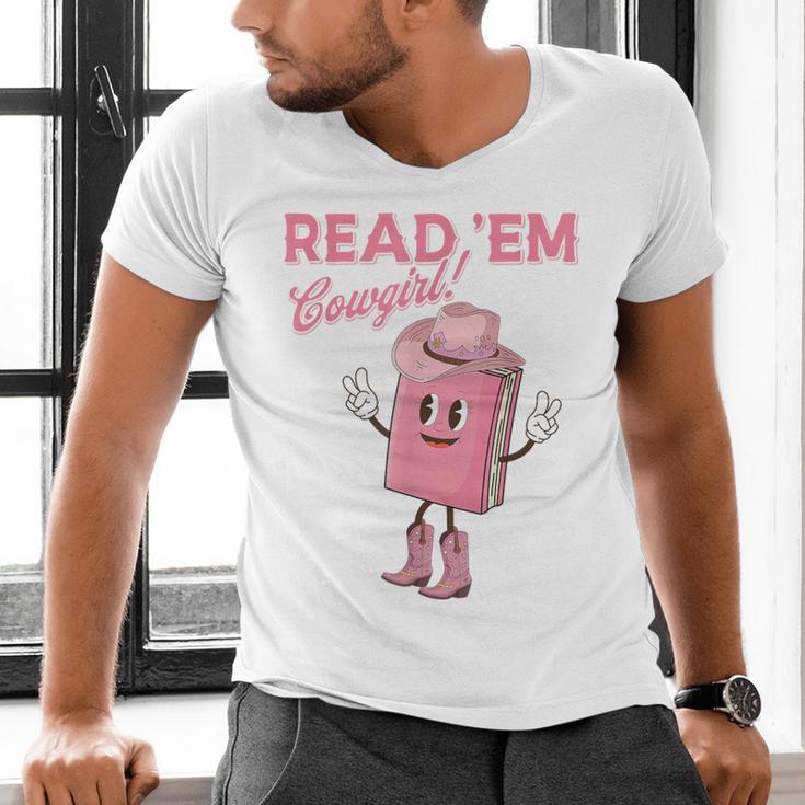 Read 'Em Western Cowgirl Retro Groovy Reading Books Men's V-Neck T-Shirt