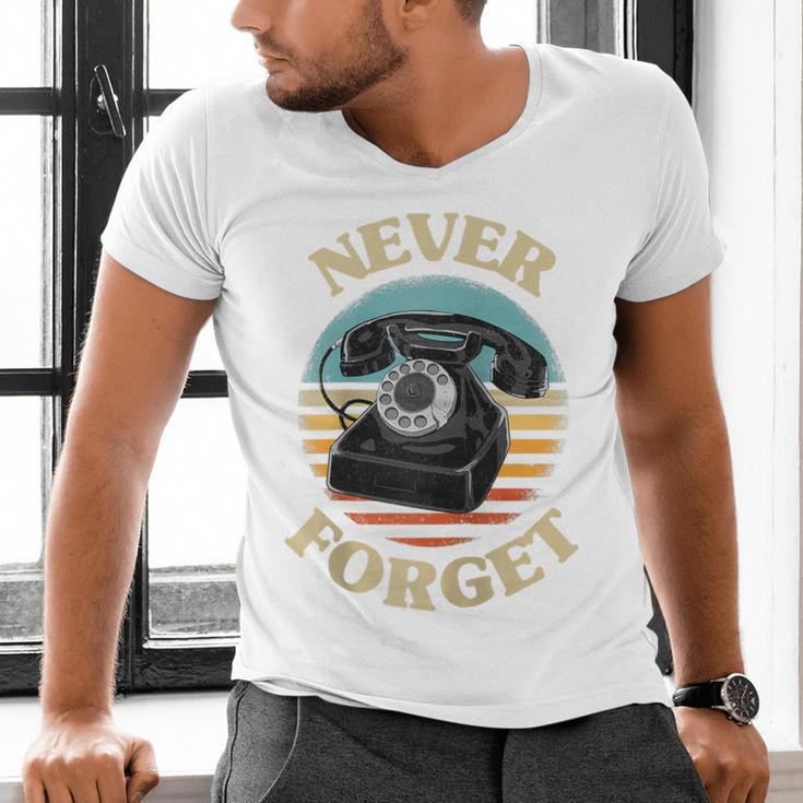 Retro Phone Never Forget Nostalgia Vintage Raglan Baseball Tee Men's V-Neck T-Shirt Retro Phone Never Forget Nostalgia Vintage Raglan Baseball Tee Men's V-Neck T-Shirt