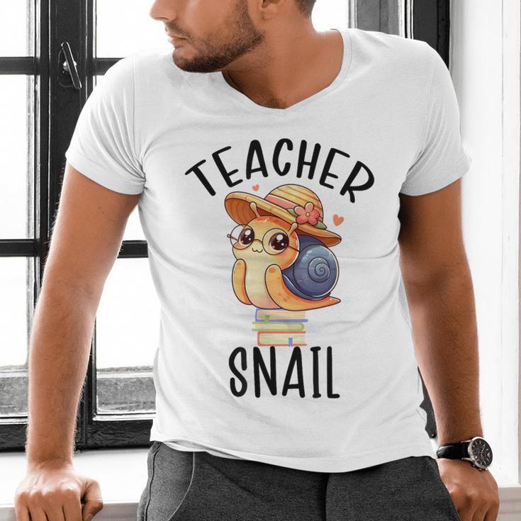 Teacher Snail With Glasses On Books Cute Pre-K Kindergarten Men's V-Neck T-Shirt