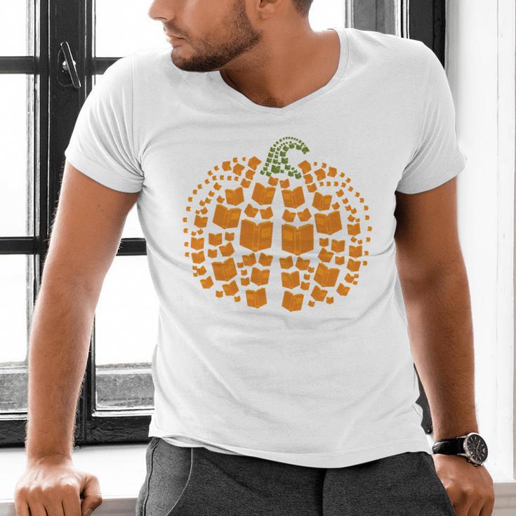 Vintage Book Pumpkin Autumn Fall Librarians Bookworm Teacher Men's V-Neck T-Shirt