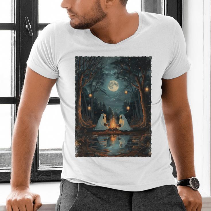 Vintage Ghost Book Reading Camping Gothic Halloween Teachers Men's V-Neck T-Shirt