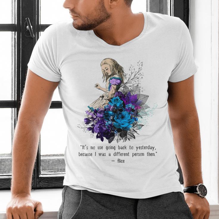 Women's Vintage Book Quote It’s No Use Going Back To Yesterday Men's V-Neck T-Shirt Women's Vintage Book Quote It’s No Use Going Back To Yesterday Men's V-Neck T-Shirt