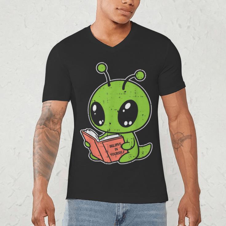 Alien Reading Book Believe In Yourself Kids Women Men Men's V-Neck T-Shirt