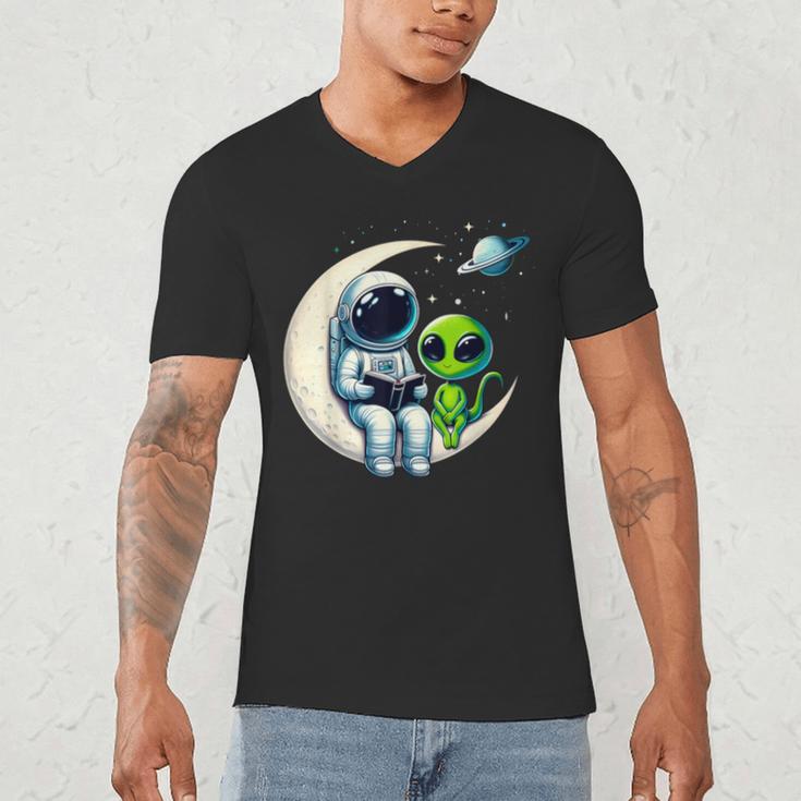 Astronaut Reading Book To Alien Shirt Moon Space Lover Kids Men's V-Neck T-Shirt Astronaut Reading Book To Alien Shirt Moon Space Lover Kids Men's V-Neck T-Shirt