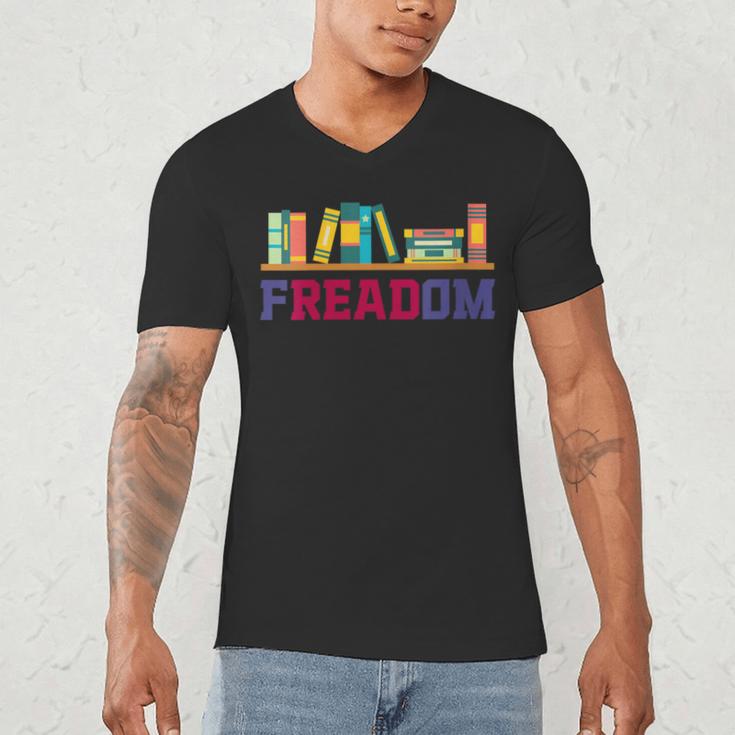 Book Lover Freedom Librarian Vintage Retro Reading Present Men's V-Neck T-Shirt
